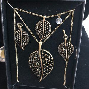 Avon Filigree Necklace, Bracelet and Earring Set